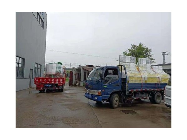 加班加点忙生产，沛德浅层介质过滤器、全自动加药装置发货