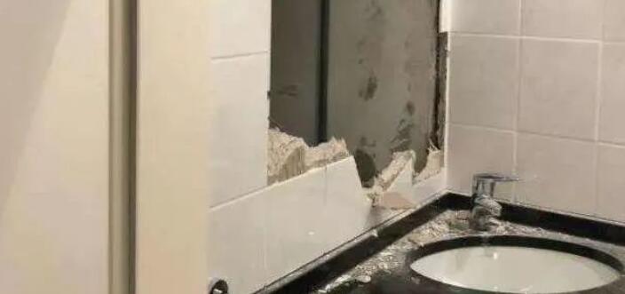 爆管